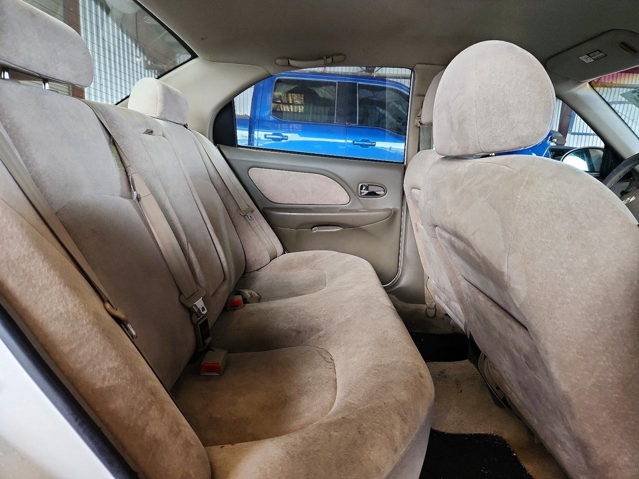 2004 HYUNDAI SONATA GL photo 10