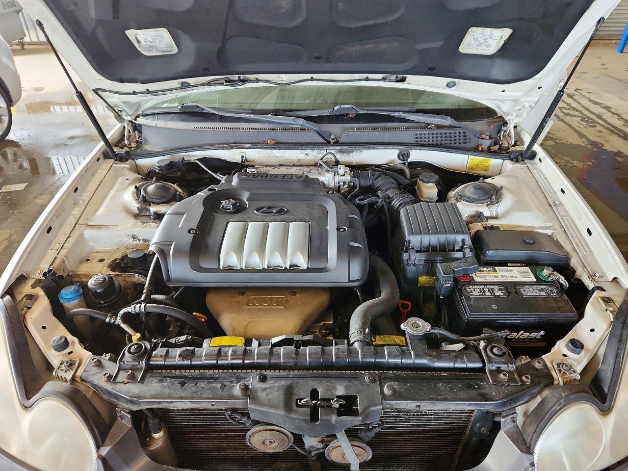 2004 HYUNDAI SONATA GL photo 11
