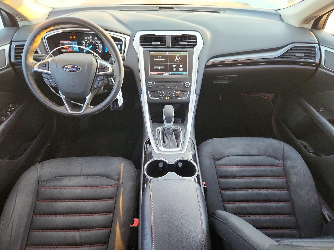 2016 FORD FUSION SE photo 8