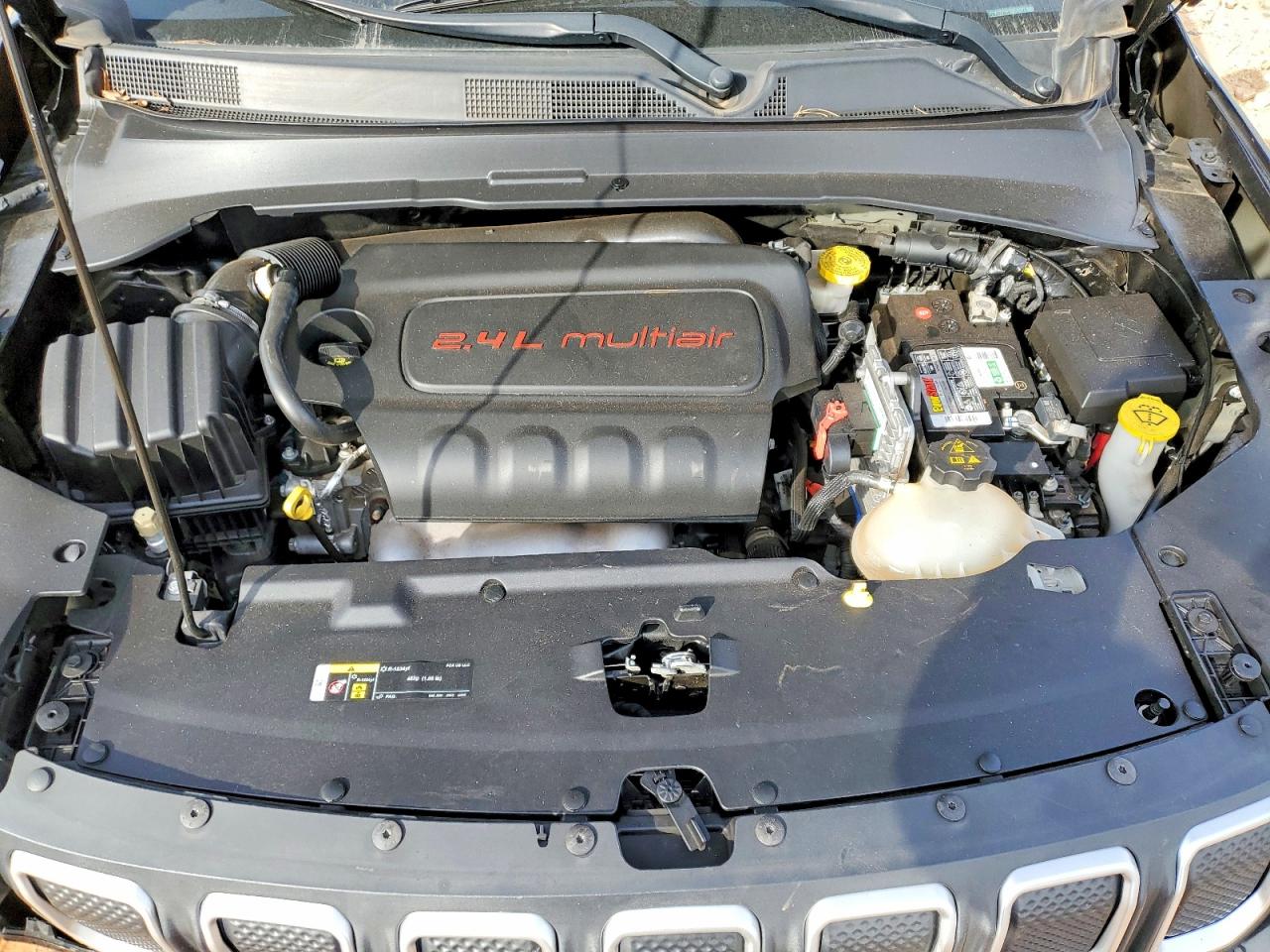 2022 JEEP COMPASS LATITUDE LUX photo 23