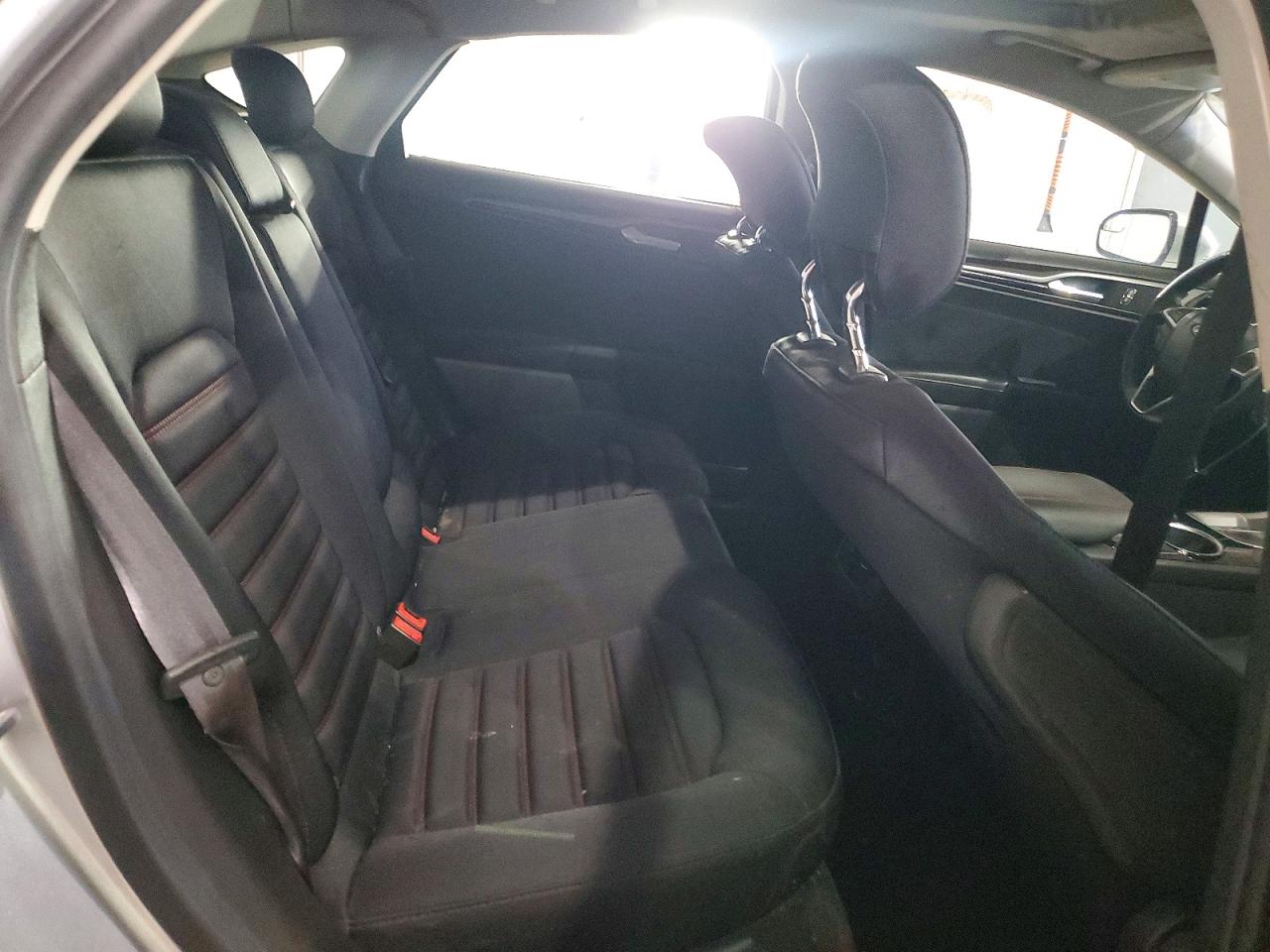2013 FORD FUSION SE photo 10