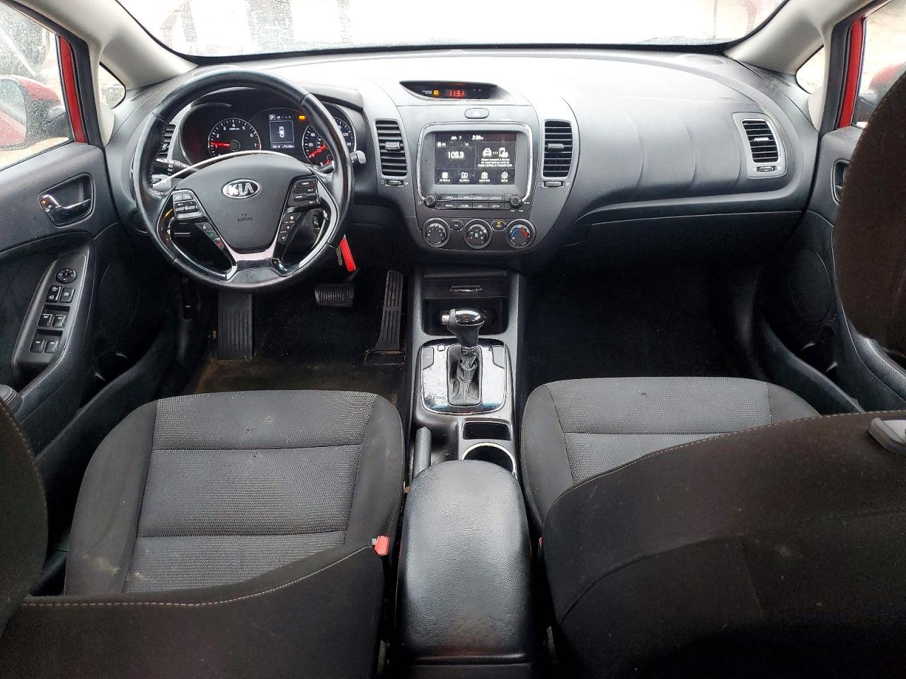 2017 KIA FORTE LX photo 8
