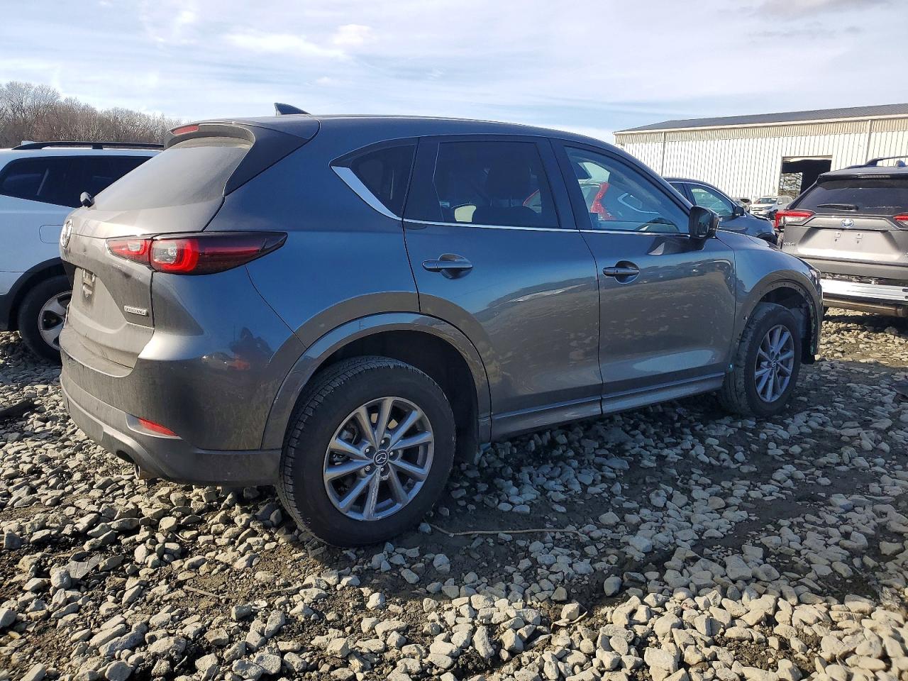 2025 MAZDA CX-5 PREFERRED photo 3