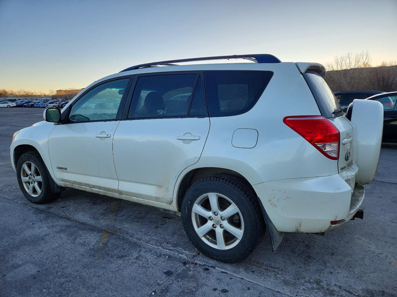2006 TOYOTA RAV4 photo 2