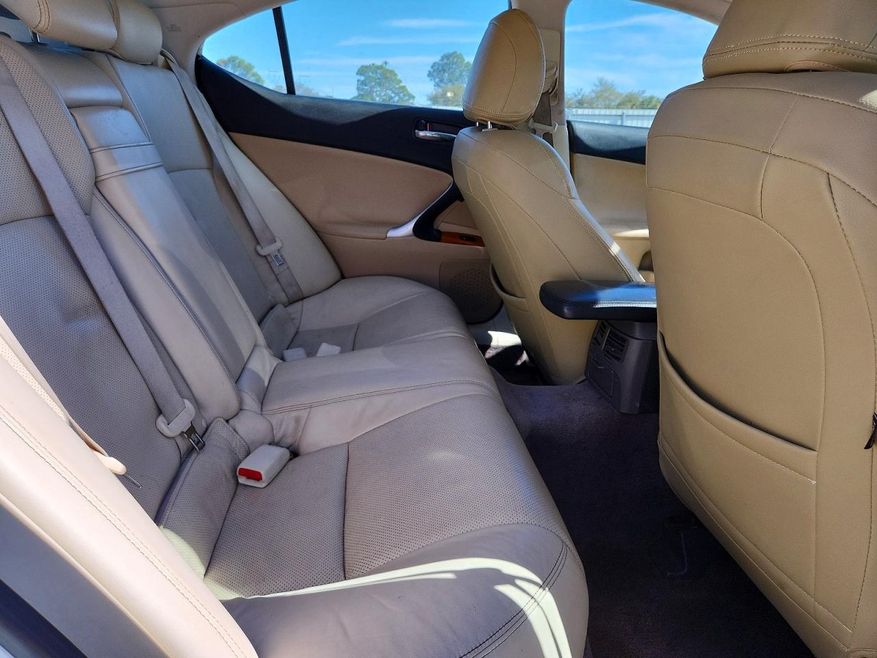 2009 LEXUS IS 250 photo 19