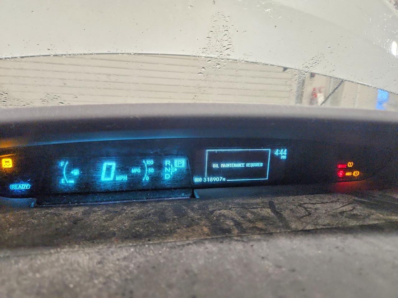 2010 TOYOTA PRIUS photo 9