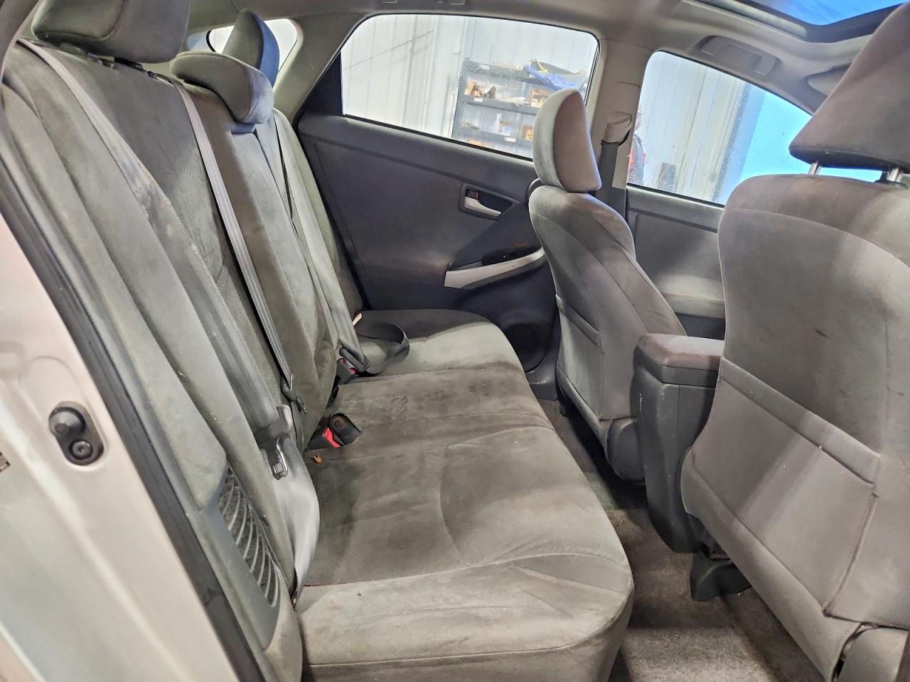 2010 TOYOTA PRIUS photo 10
