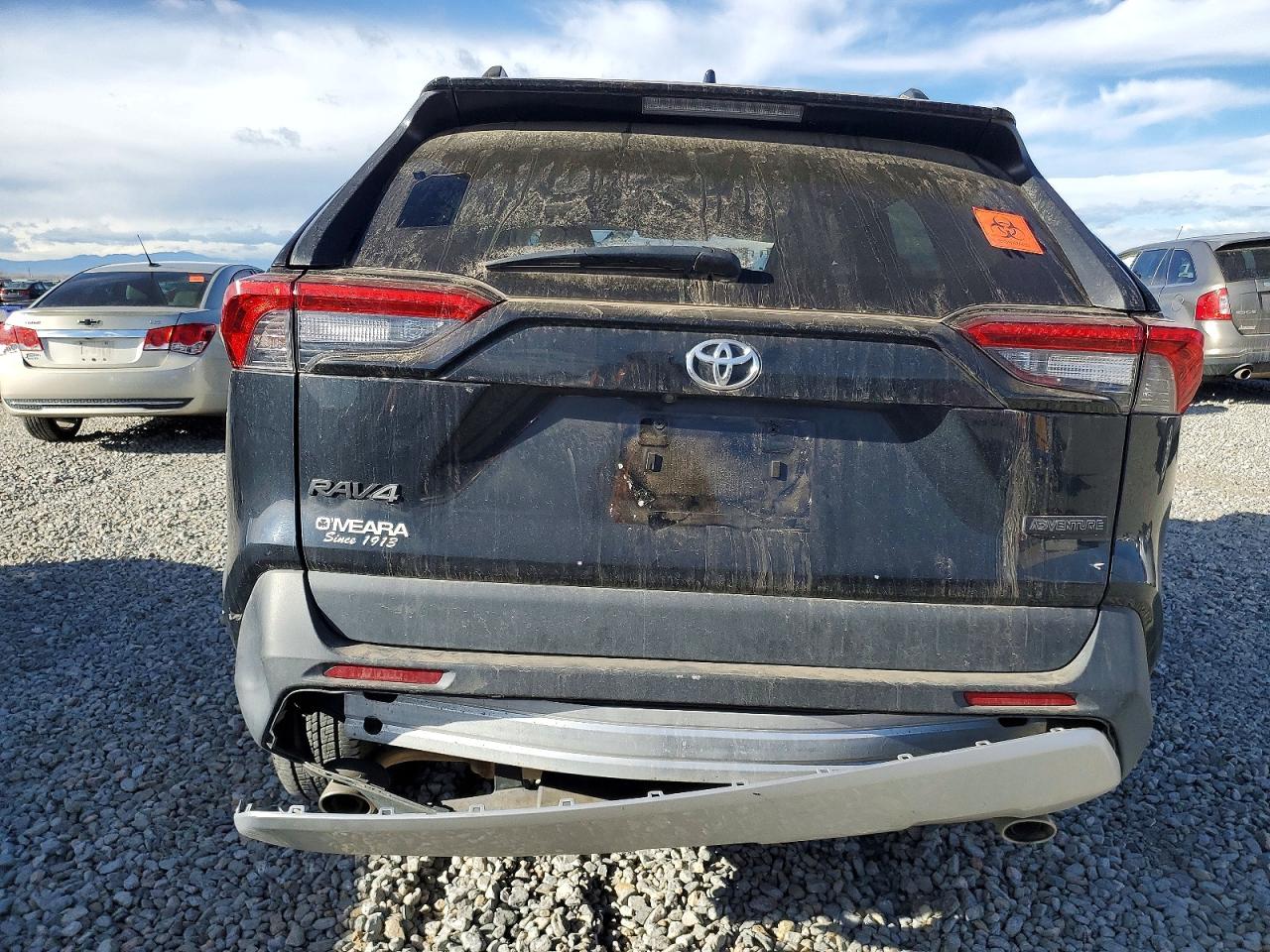 2024 TOYOTA RAV4 ADVENTURE photo 6