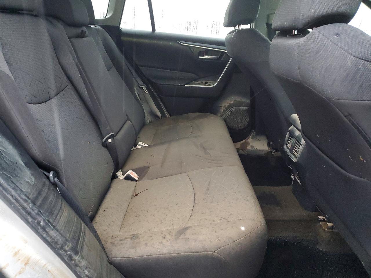 2022 TOYOTA RAV4 XLE photo 11