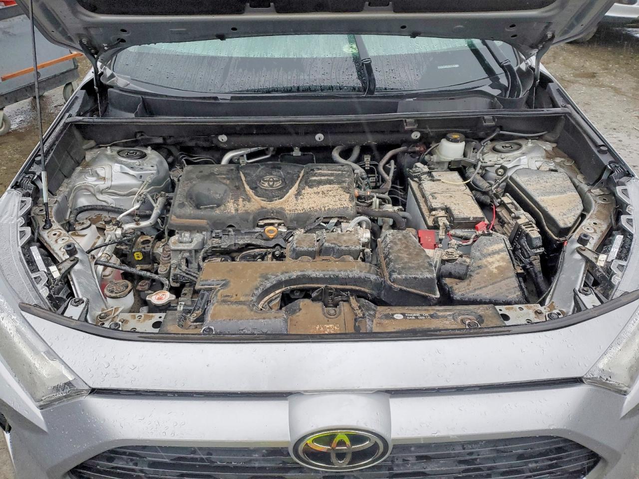 2022 TOYOTA RAV4 XLE photo 12