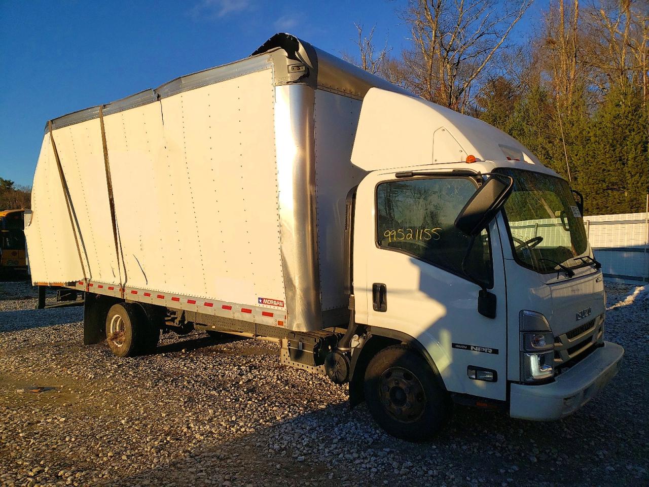 2024 ISUZU NPR BOX TRUCK photo 4