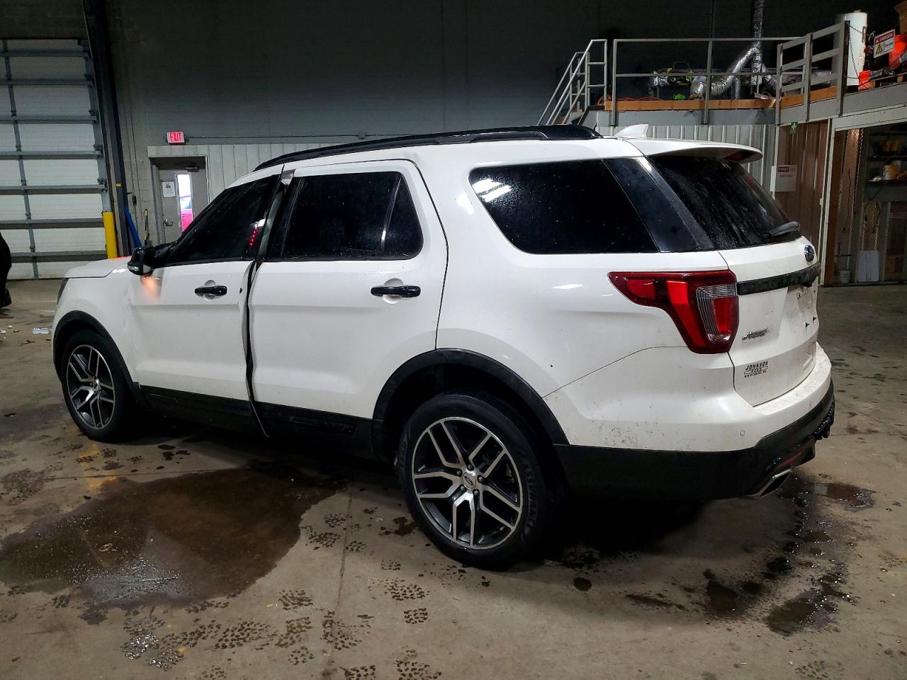 2017 FORD EXPLORER SPORT photo 2