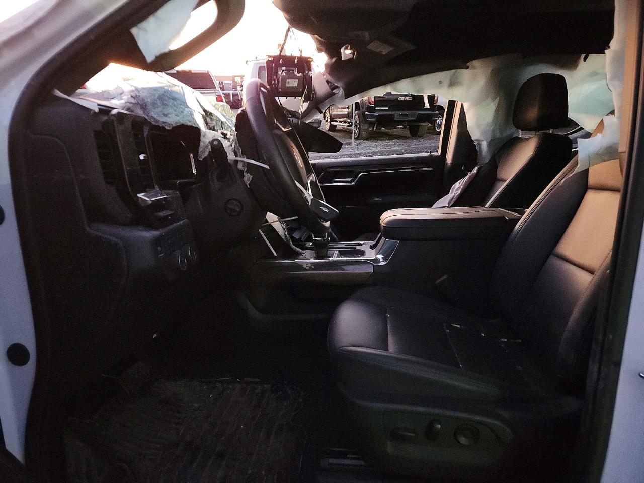 2025 CHEVROLET SILVERADO K1500 LTZ photo 13