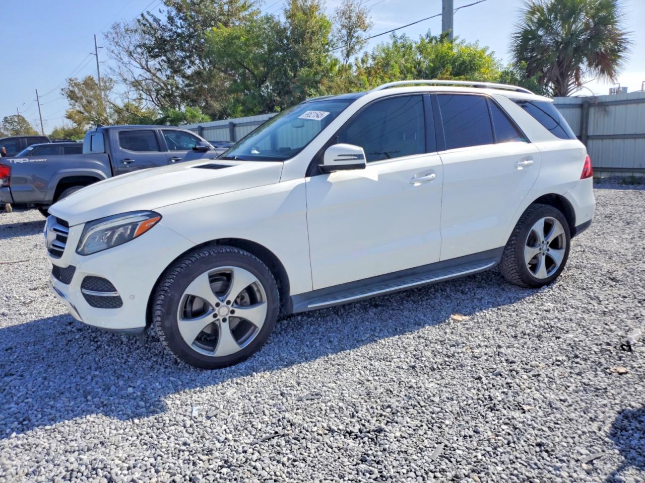 2017 MERCEDES-BENZ GLE