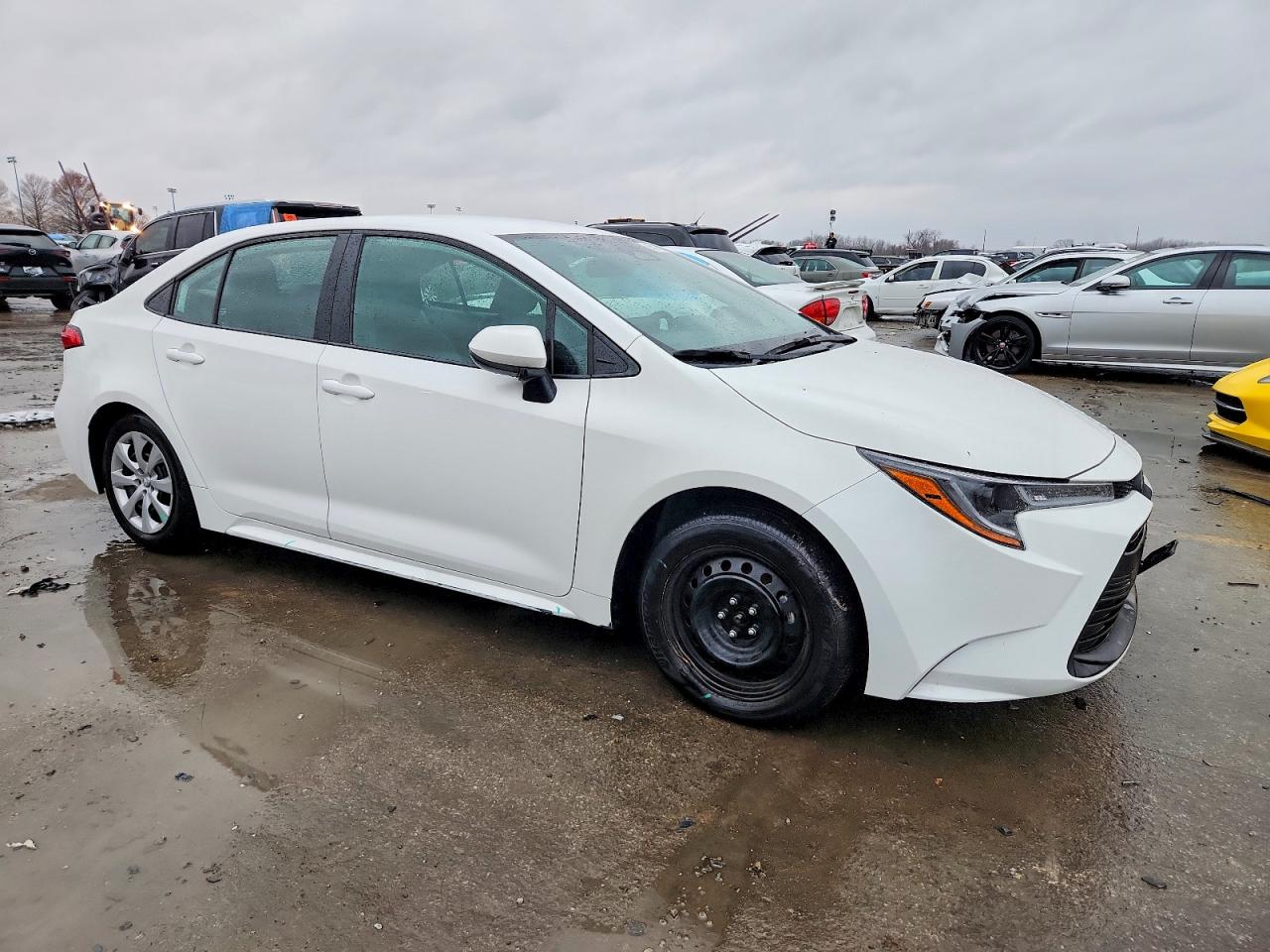2024 TOYOTA COROLLA LE photo 4