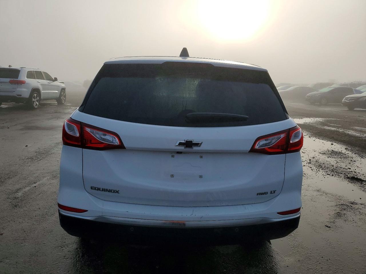 2020 CHEVROLET EQUINOX LT photo 6