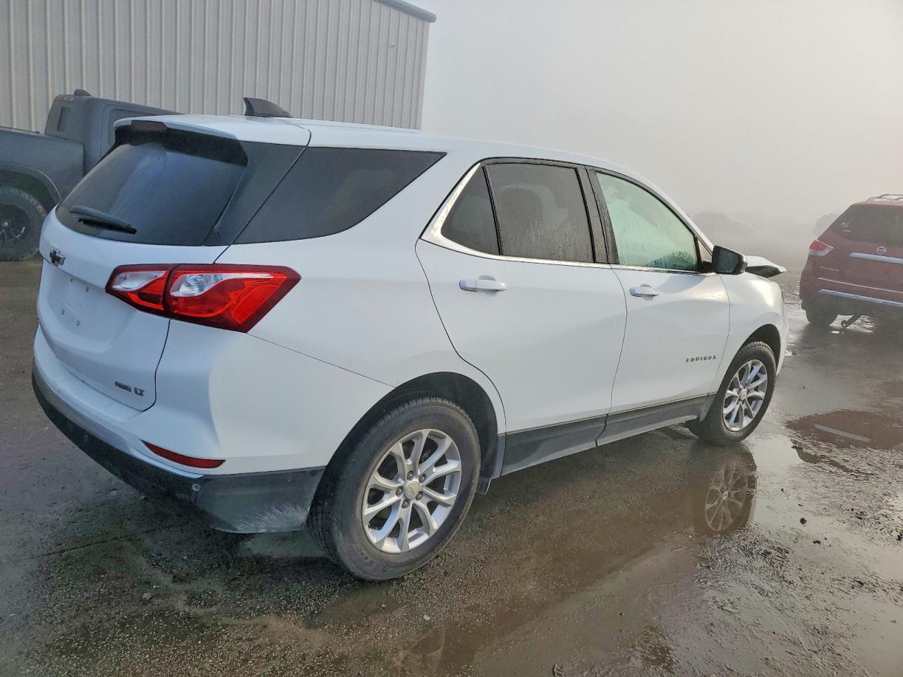 2020 CHEVROLET EQUINOX LT photo 3