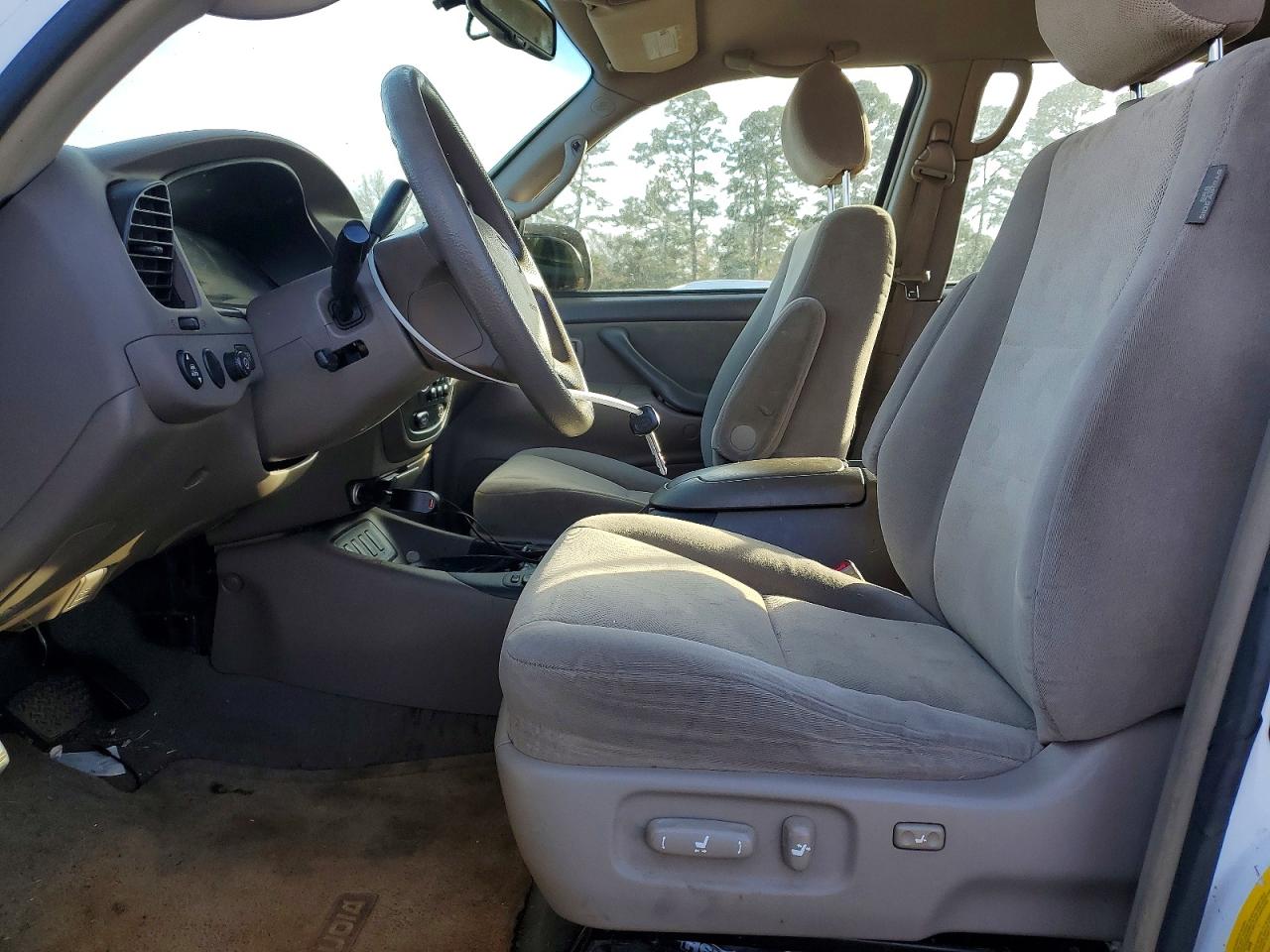 2007 TOYOTA SEQUOIA SR5 photo 7