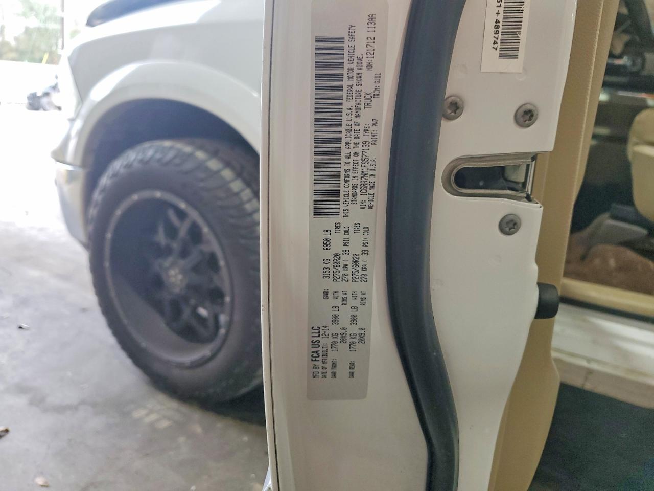 2015 RAM 1500 LARAMIE photo 12