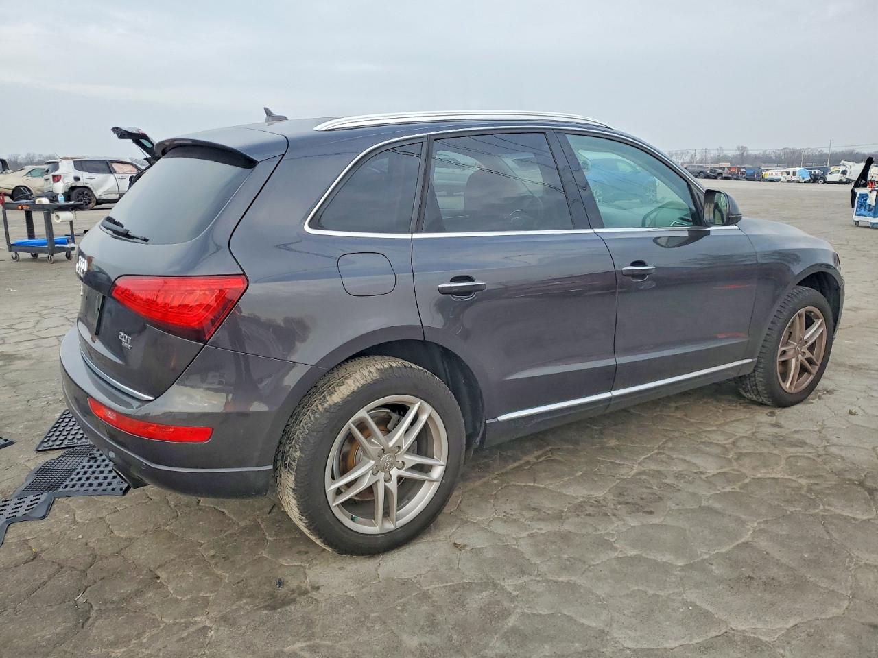 2015 AUDI Q5 PREMIUM PLUS photo 3