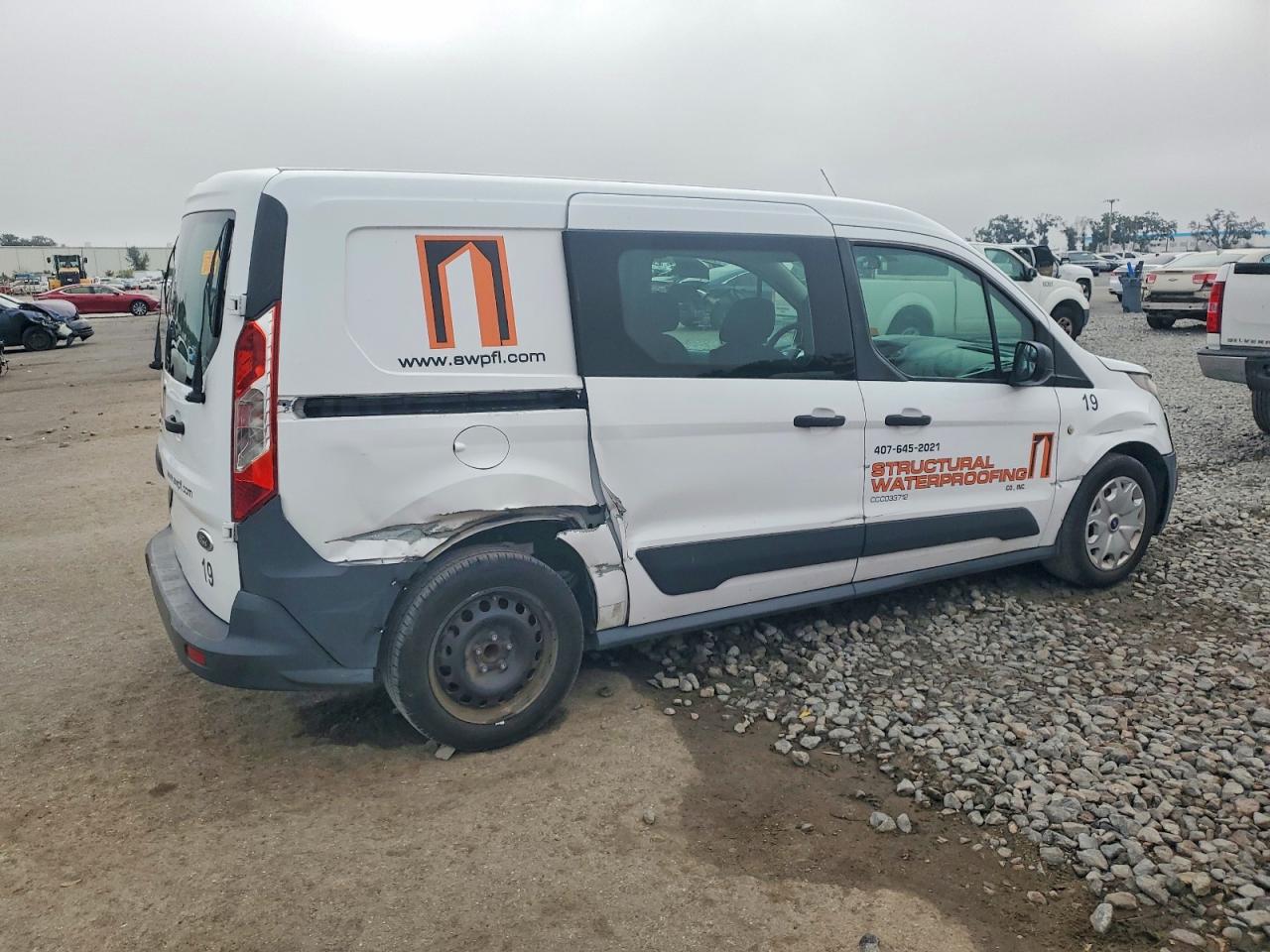 2015 FORD TRANSIT CONNECT XL photo 3