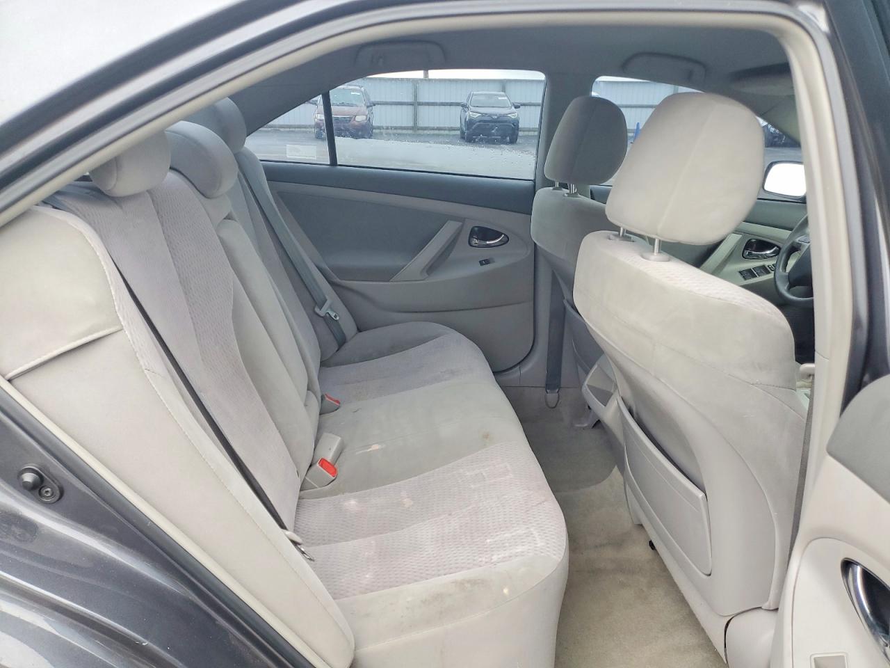 2010 TOYOTA CAMRY BASE photo 10