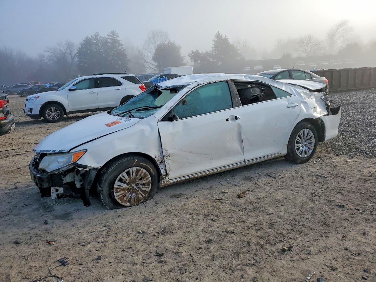 2014 TOYOTA CAMRY