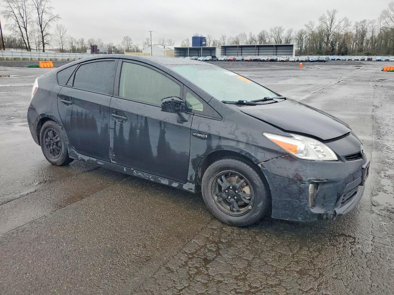 2015 TOYOTA PRIUS photo 4