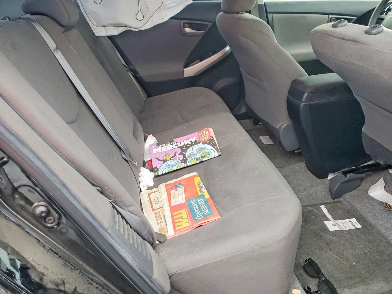 2015 TOYOTA PRIUS photo 10