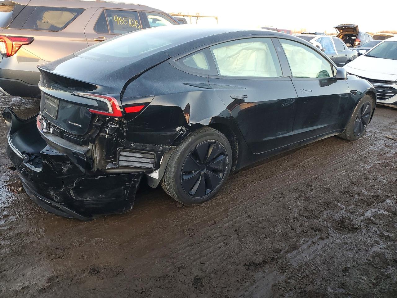 2024 TESLA MODEL 3 photo 3