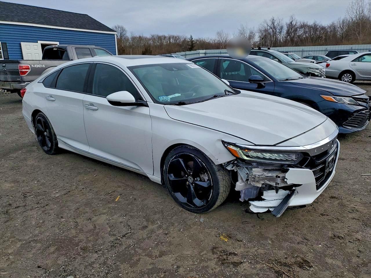 2018 HONDA ACCORD TOURING photo 4