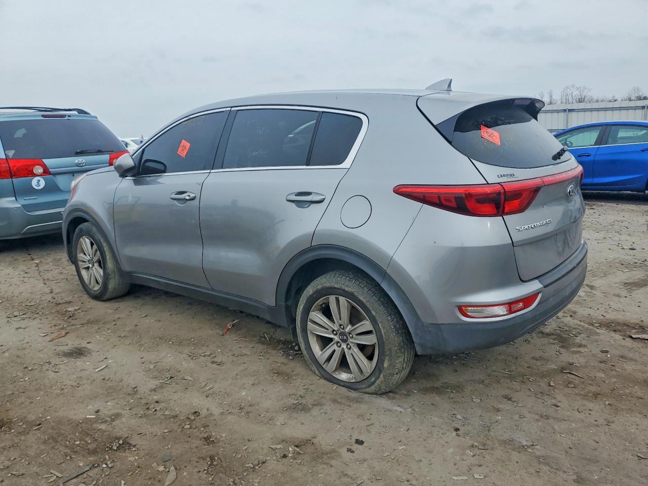 2019 KIA SPORTAGE LX photo 3