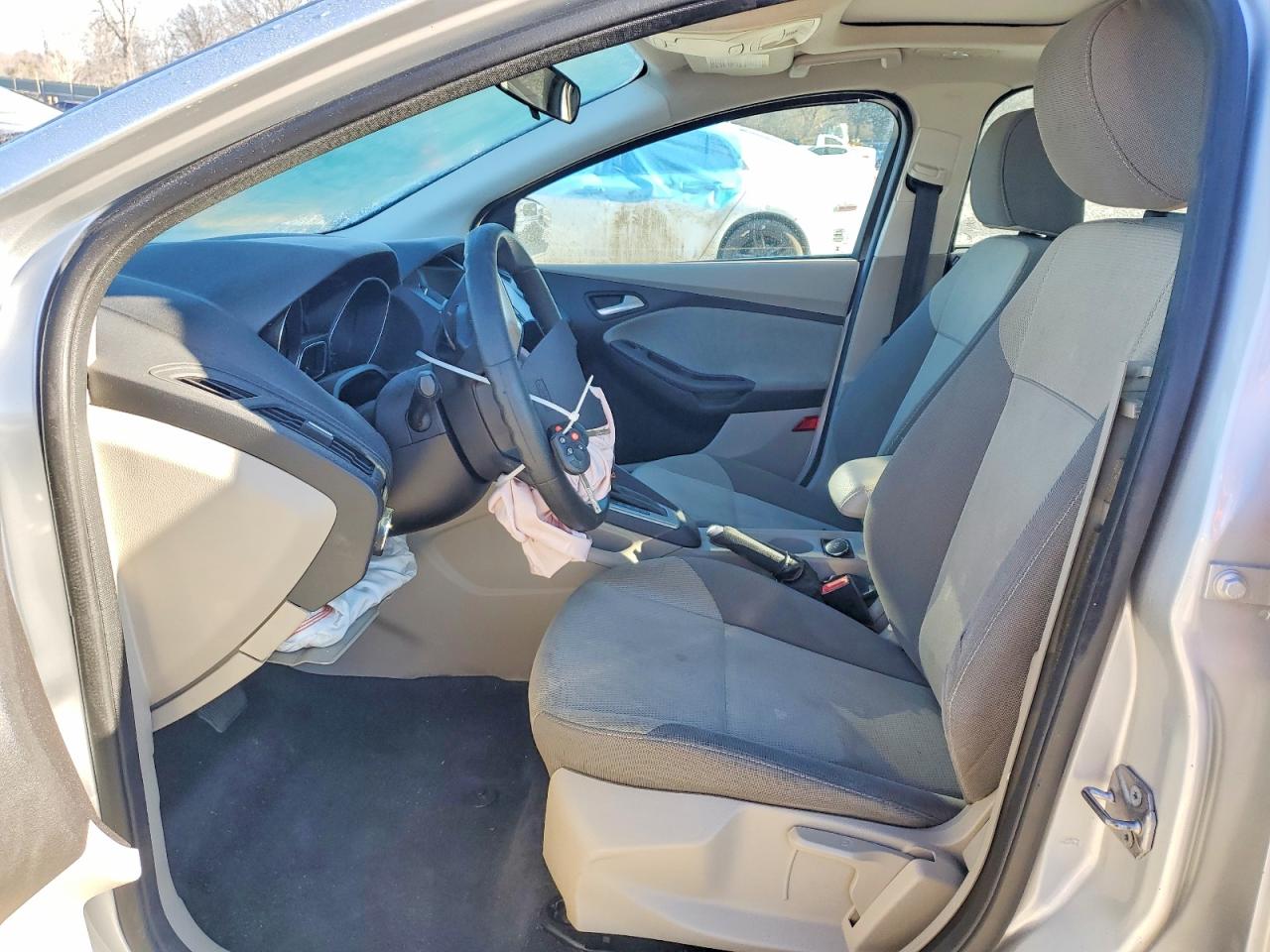 2014 FORD FOCUS SE photo 7