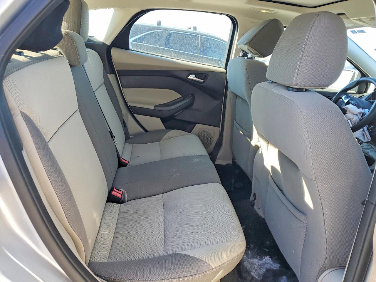 2014 FORD FOCUS SE photo 11