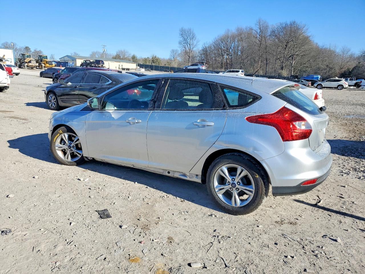 2014 FORD FOCUS SE photo 2