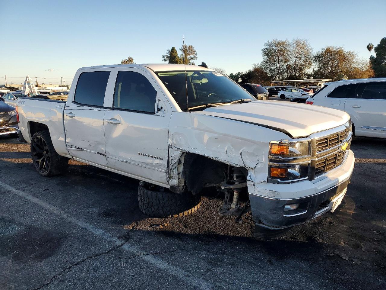 2015 CHEVROLET SILVERADO K1500 LT photo 4