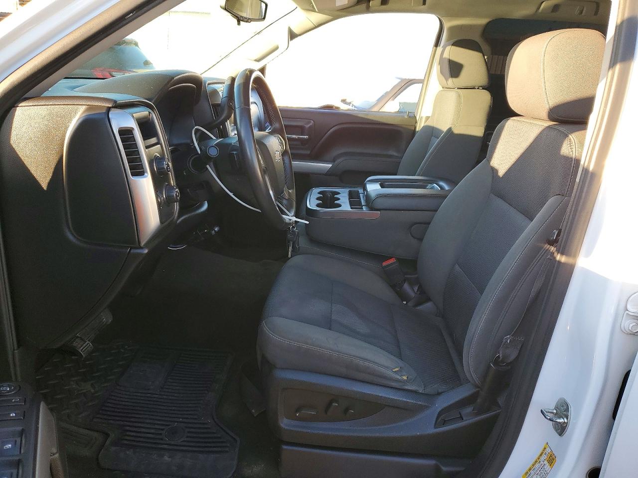 2015 CHEVROLET SILVERADO K1500 LT photo 7