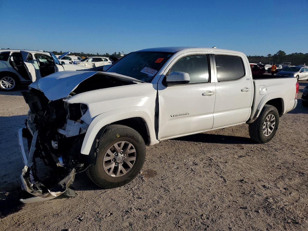 2017 TOYOTA TACOMA