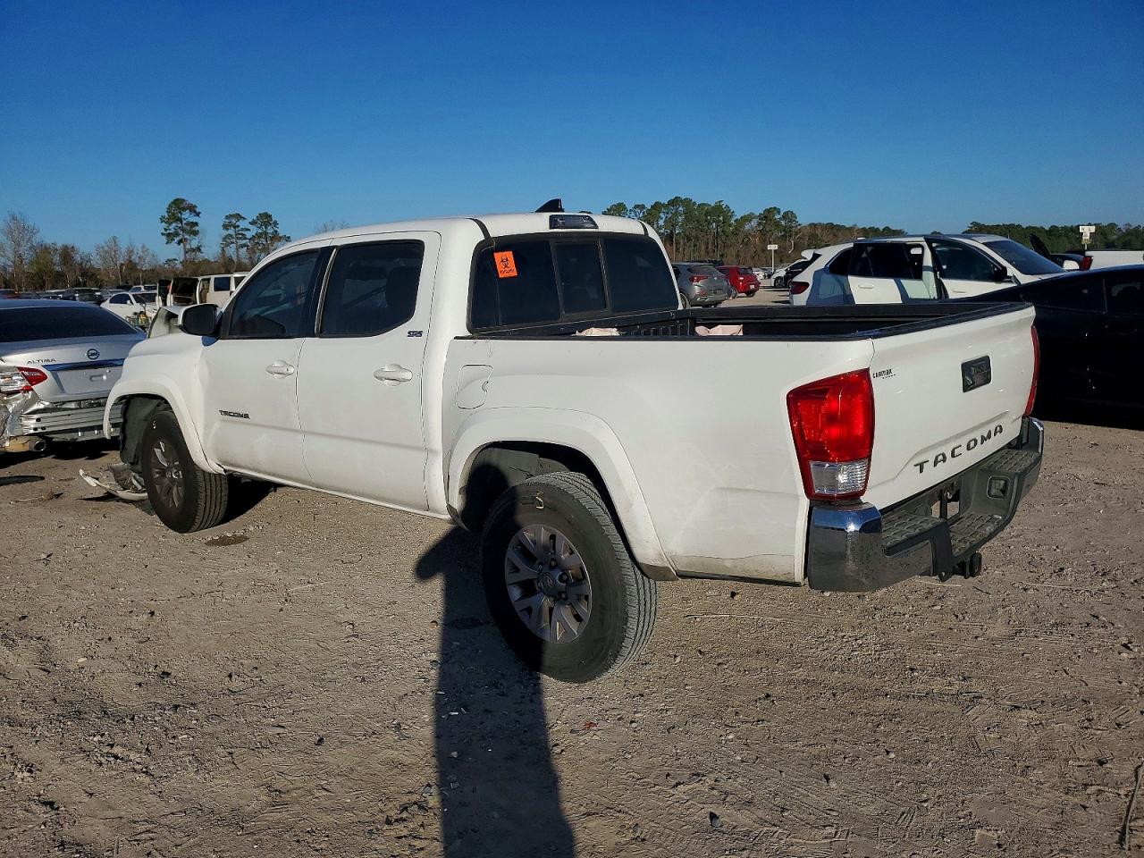 2017 TOYOTA TACOMA DOUBLE CAB photo 4