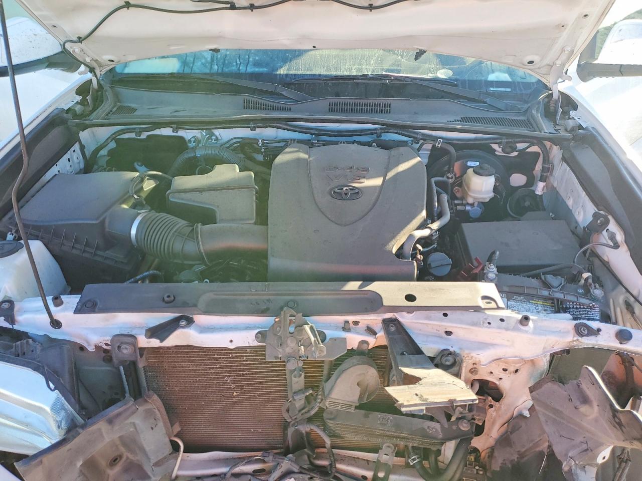2017 TOYOTA TACOMA DOUBLE CAB photo 31