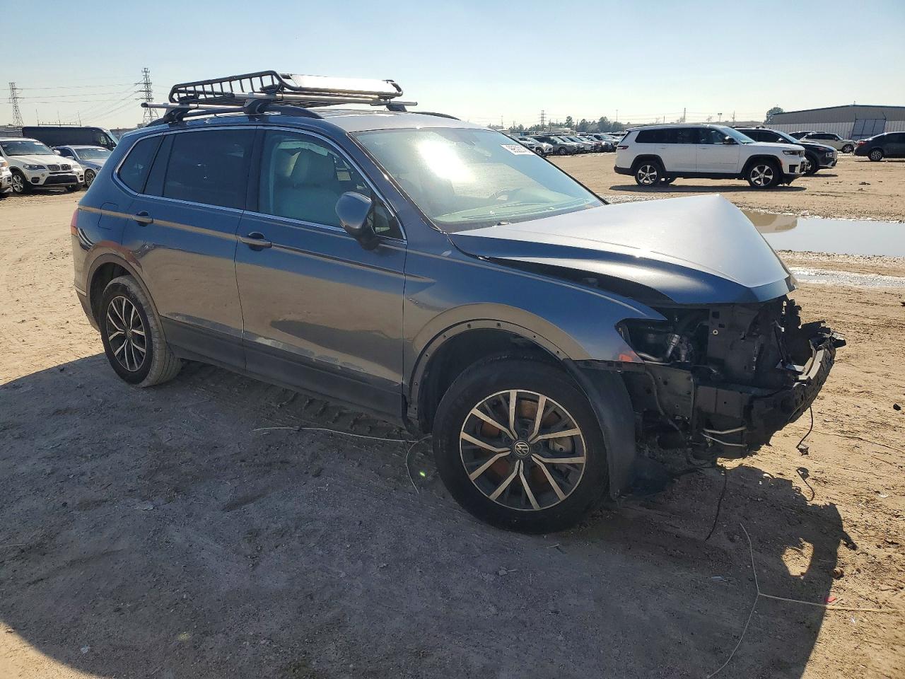 2020 VOLKSWAGEN TIGUAN SE photo 4