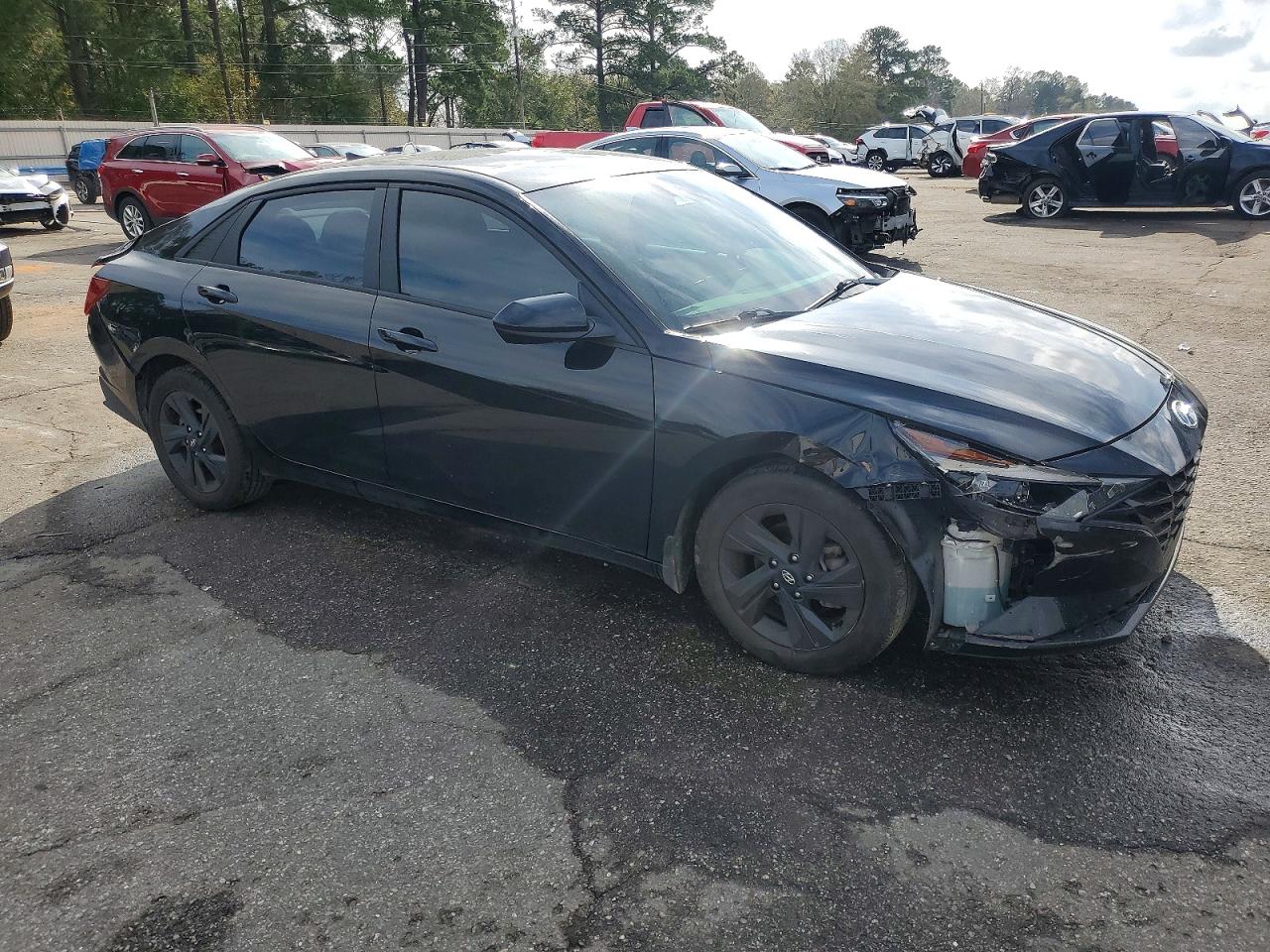 2022 HYUNDAI ELANTRA SEL photo 4