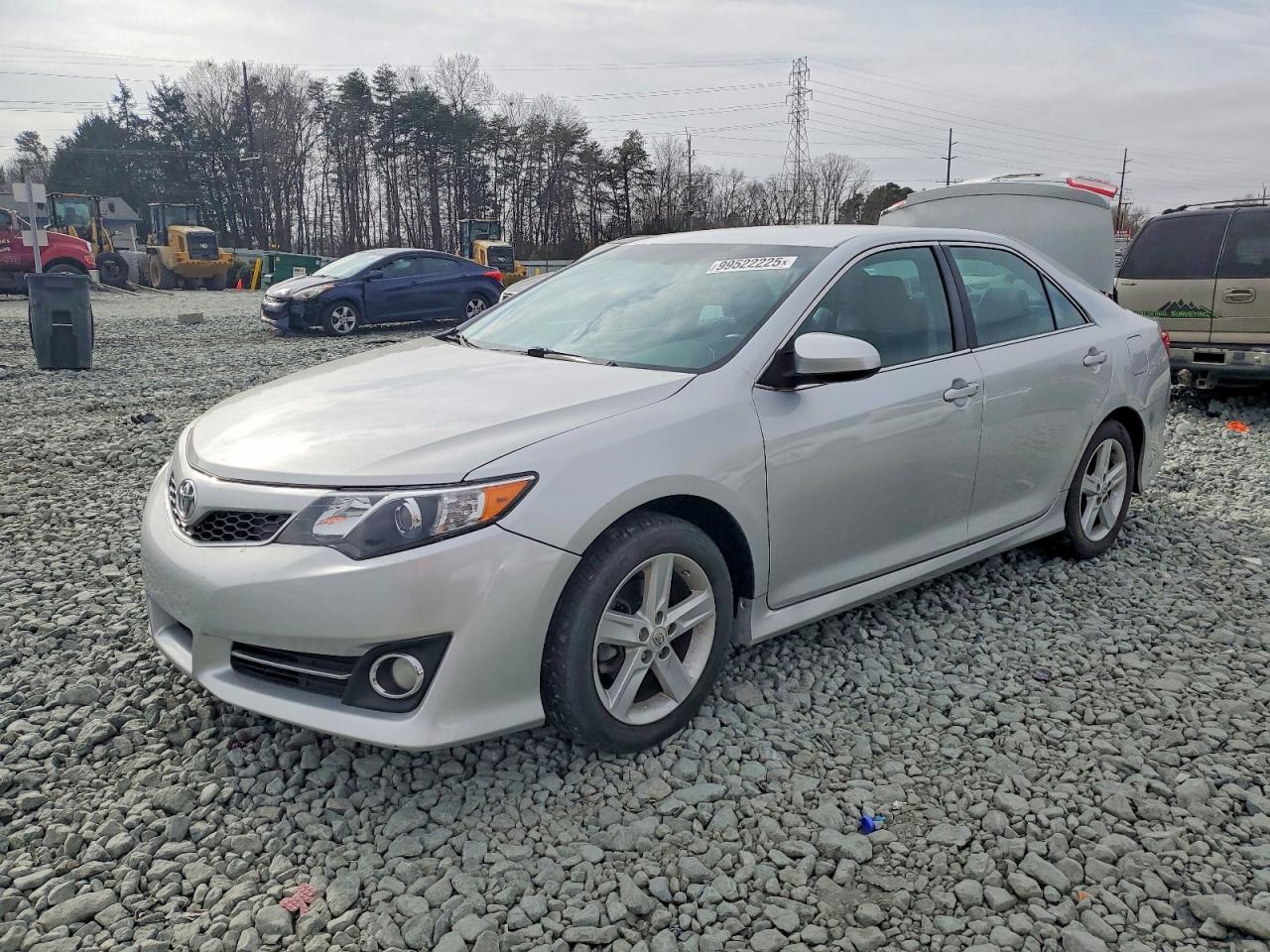 2013 TOYOTA CAMRY