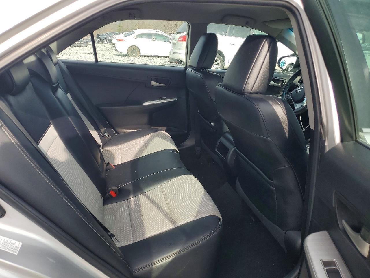 2013 TOYOTA CAMRY L photo 10
