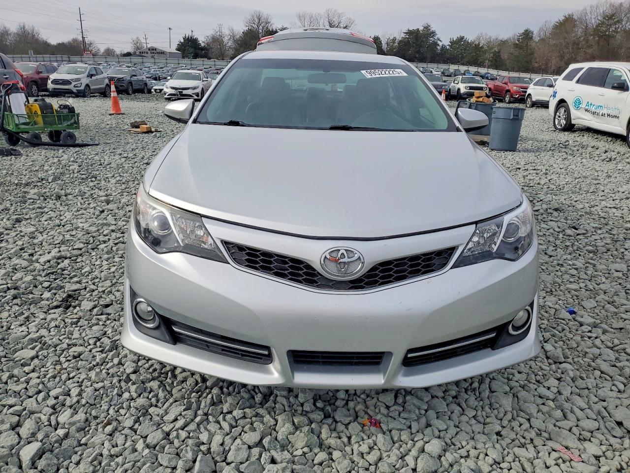 2013 TOYOTA CAMRY L photo 5