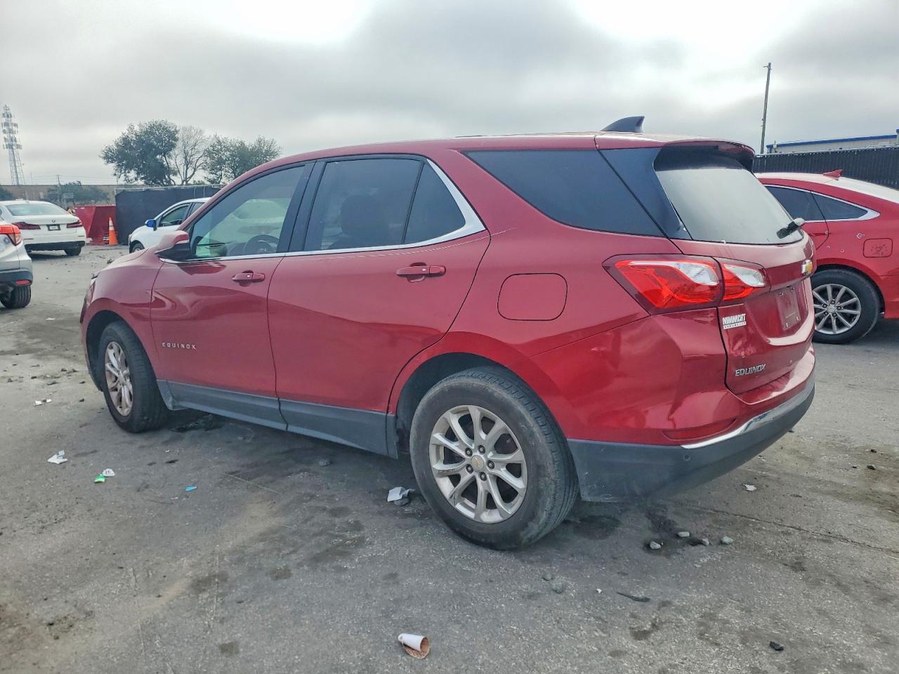 2019 CHEVROLET EQUINOX LT photo 2