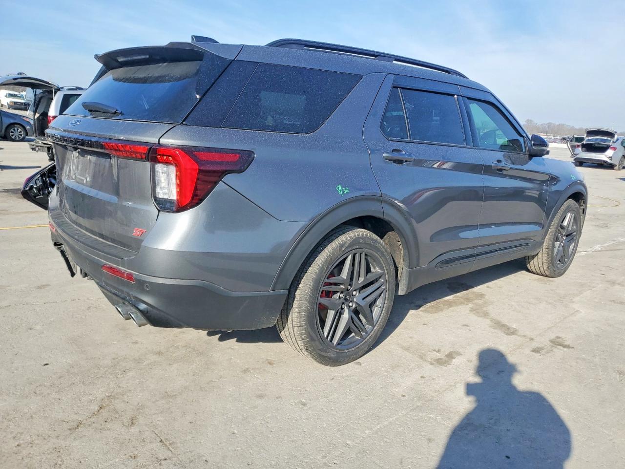 2025 FORD EXPLORER ST photo 3