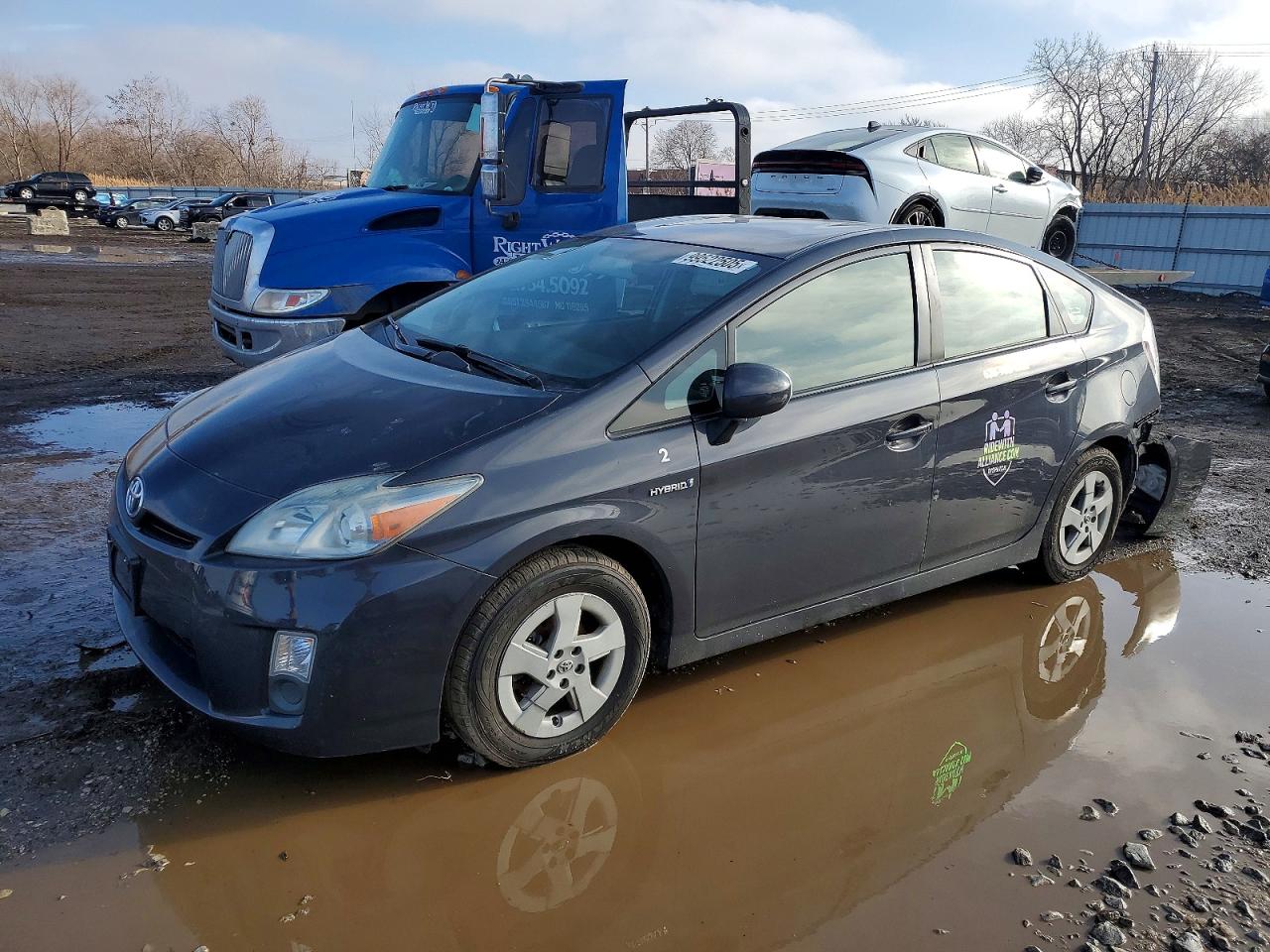 2011 TOYOTA PRIUS
