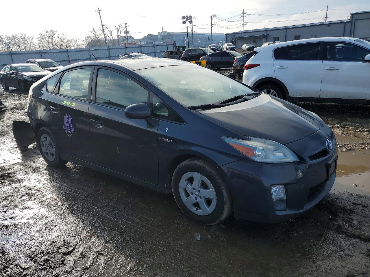 2011 TOYOTA PRIUS photo 4
