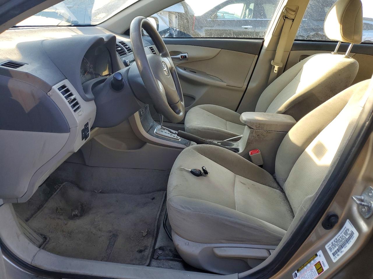 2010 TOYOTA COROLLA BASE photo 7